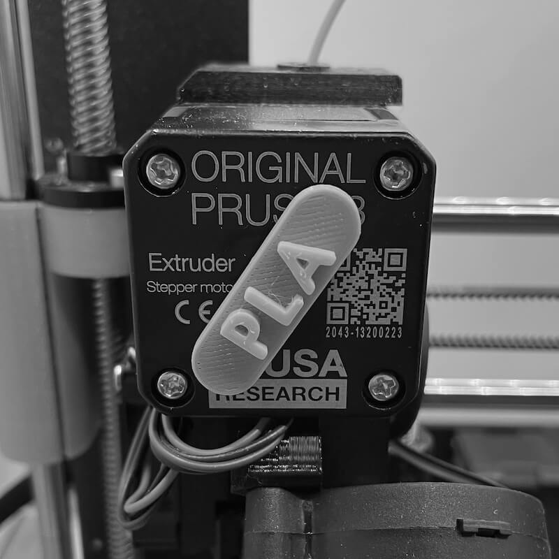 Extruder visualiser with text on extruder.